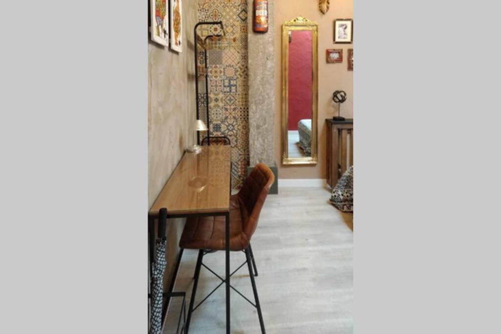 Loft-buhardilla Industrial, Junto A La Plaza Mayor, By My In Salamanca