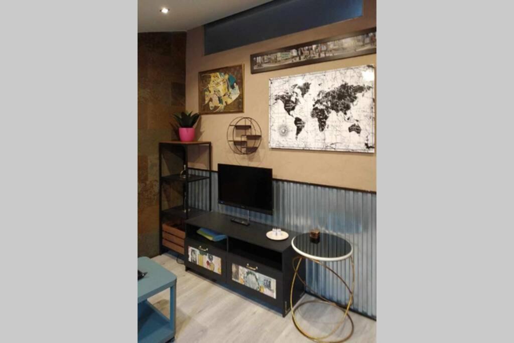 Loft-buhardilla Industrial, Junto A La Plaza Mayor, By My In *