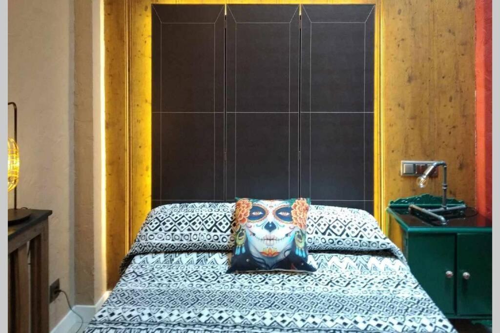 Loft-buhardilla Industrial, Junto A La Plaza Mayor, By My In Salamanca